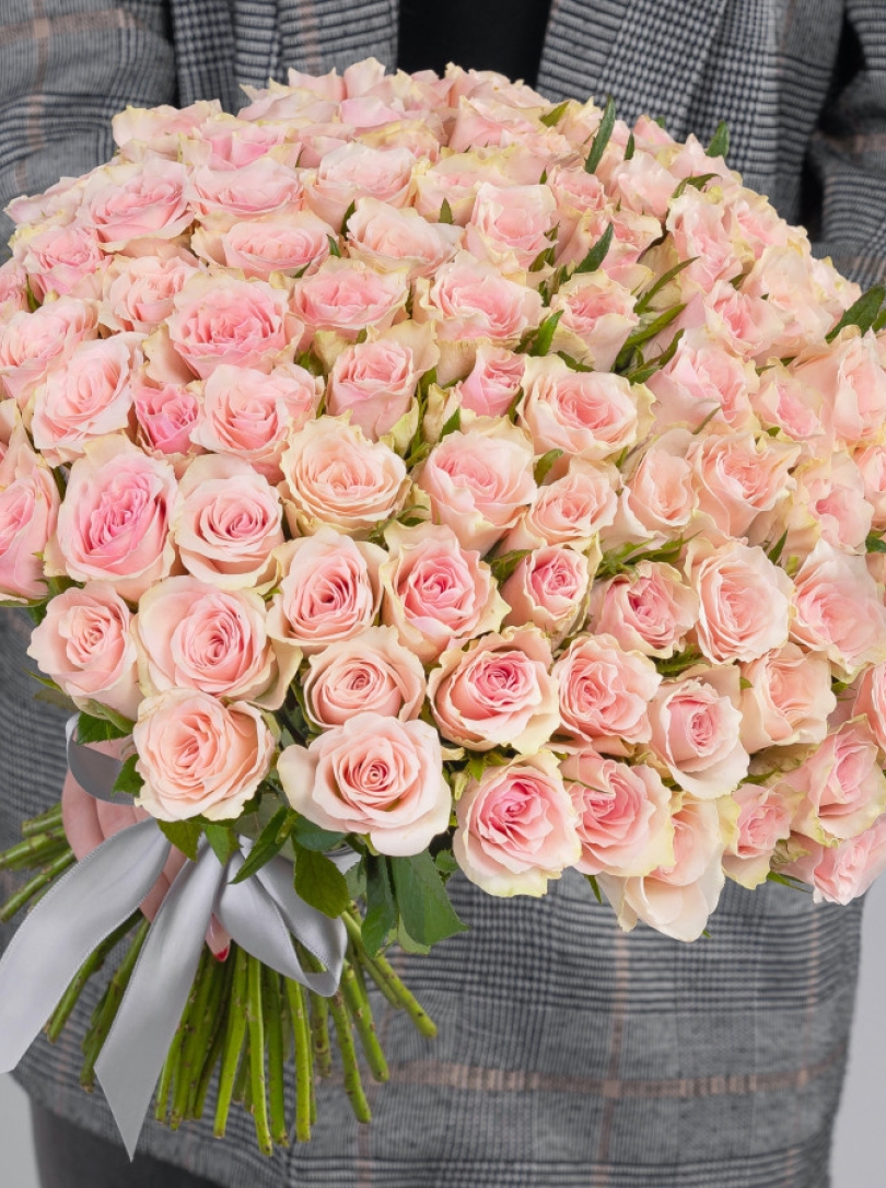 101 Trandafiri roz olandezi 50 cm