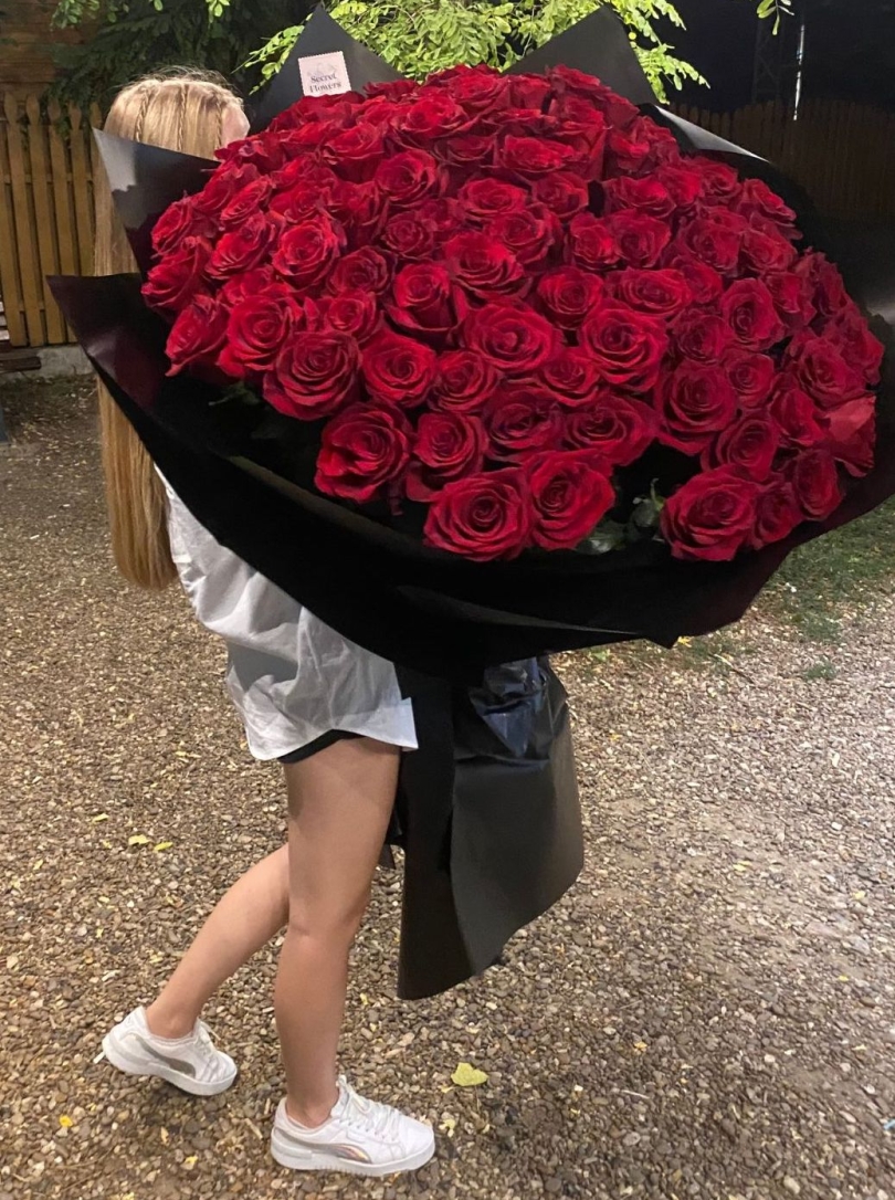 101 Trandafiri roșii olandez 90 cm-1m